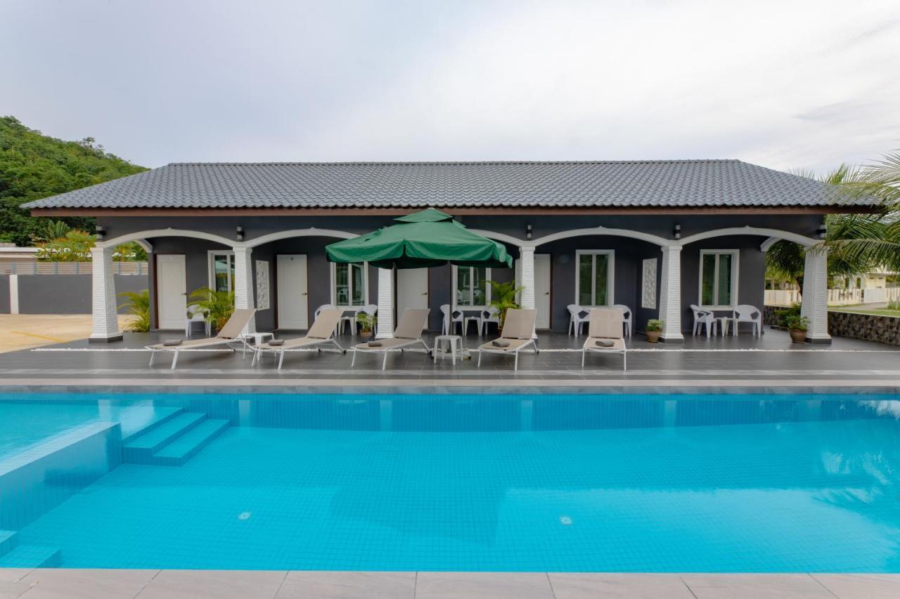 Cenang Rooms With Pool By Virgo Star Resort بانتايْ تْشينانغ المظهر الخارجي الصورة